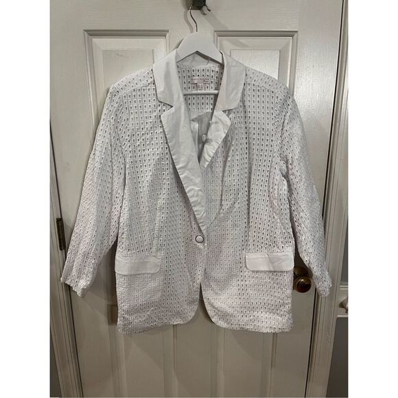 Susan Graver Jackets & Blazers - Susan Graver White Eyelet Blazer sz 1X NWT
